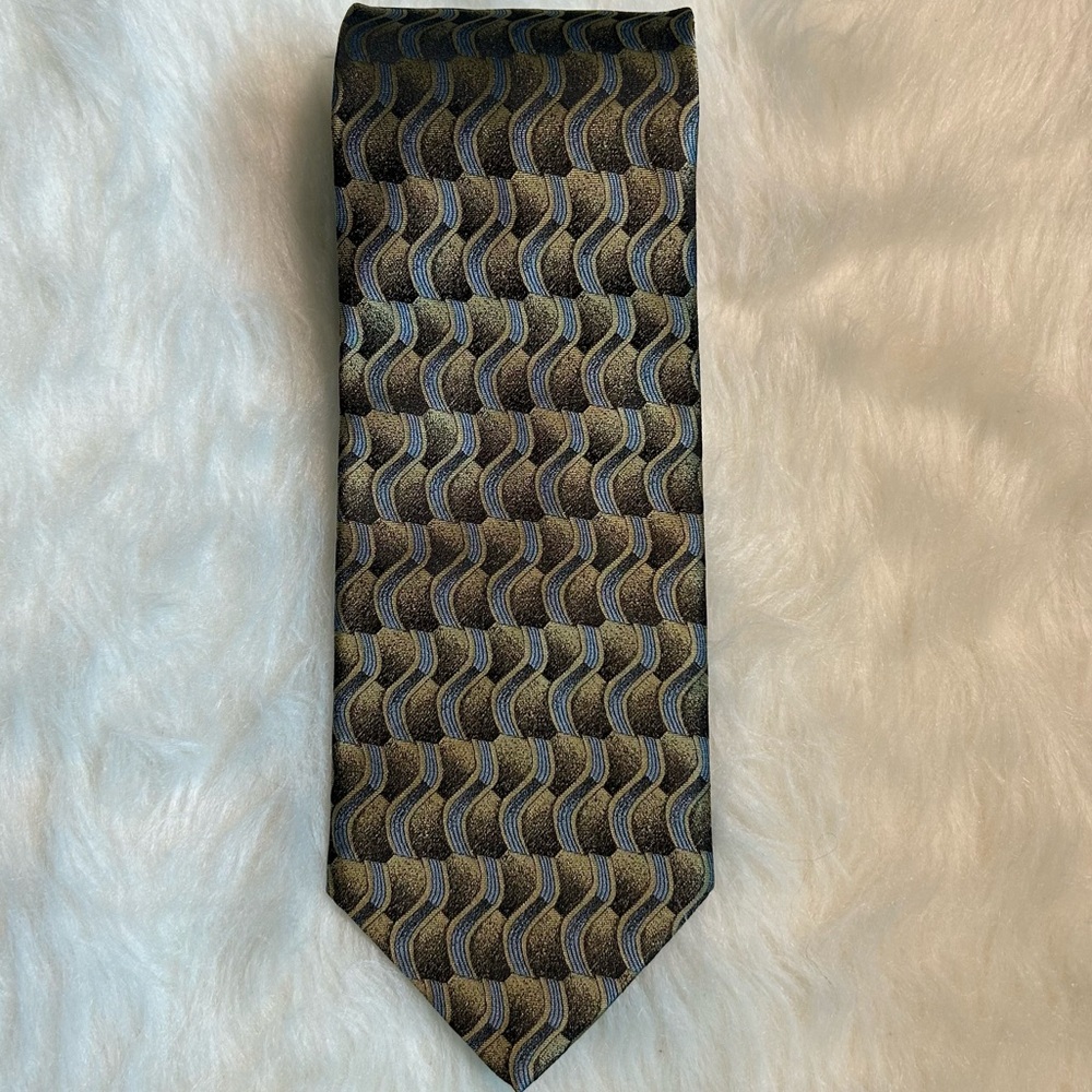 Elegant Vintage Geometric Patterned Tie